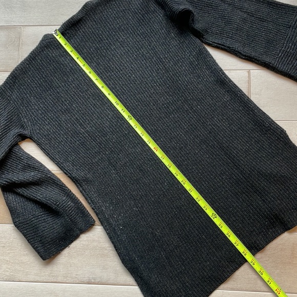 Charcoal grey tunic style sweater - Picture 9 of 10